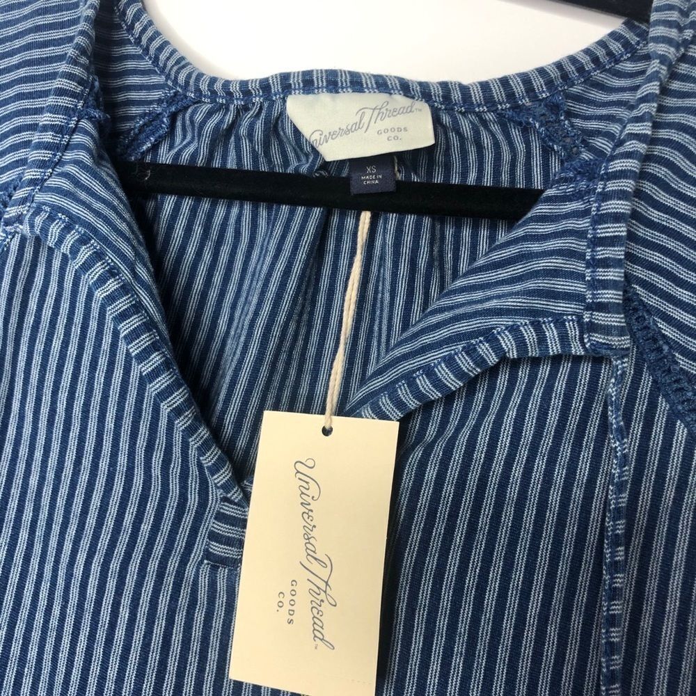 Universal Thread Striped Blouse - Picture 7 of 9